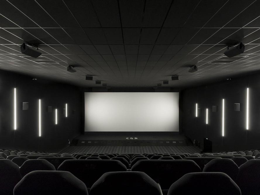 CGR cinema de Castres par Lineaire A architectes salle 1